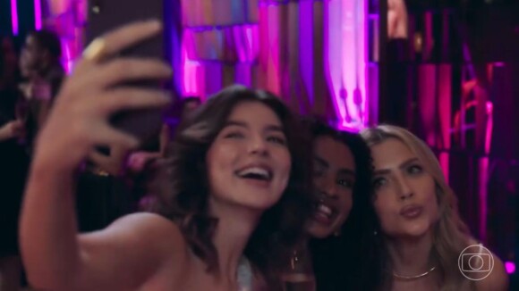Chiara voltou! Jade Picon faz participação especial em 'Mania de Você' com novo visual e agita a web: 'Ela venceu'
