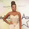 Ludmilla botou as pernas de fora no vestido da estilista Antara Gold