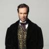 Comendador Fernando Almeida (Fernando Pavão) é frio e calculista. Por interesse, se casa com Teresa (Roberta Gualda), mas se apaixona de forma obcecada por Juliana (Gabriela Moreyra), na novela 'Escrava Mãe'