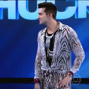 Luan Santana participou do programa, agora comandado por Luciano Huck