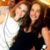 Luiza Valdetaro, ao ar em 'Joia Rara', também marcou presença na estreia e posou com Cássia Linhares