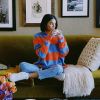 Bruna Marquezine comemora Manu Gavassi no 'BBB20' com dança e look igual ao da amiga
