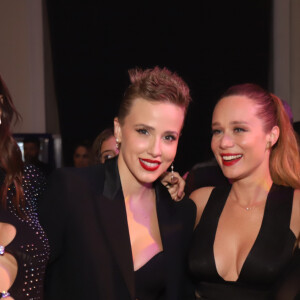 Vitória Strada, Marcella Rica, Mariana Ximenes e Larissa Manoela comemoraram aniversário de Carol Sampaio 