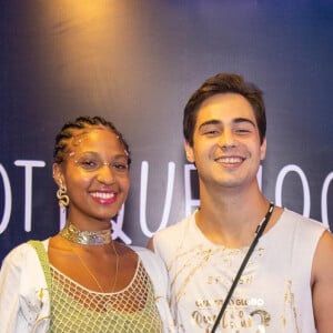 Danilo Mesquita namora a filha do rapper Mano Brown