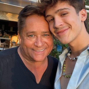 Leonardo elogiou o filho mais novo, João Guilherme