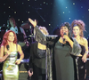 1. VH1 Divas Live (1999) – YouTube - Um encontro lendário de divas como Whitney Houston, Tina Turner e Cher em performances arrebatadoras. Disponível no YouTube é uma viagem nostálgica aos grandes momentos da música pop.
