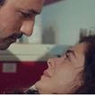 HOJE em 'Força de Mulher' (3 de julho): Convites do casamento de Bahar e Arif chegam aos convidados, mas inimigo não recebe e dá show de antipatia