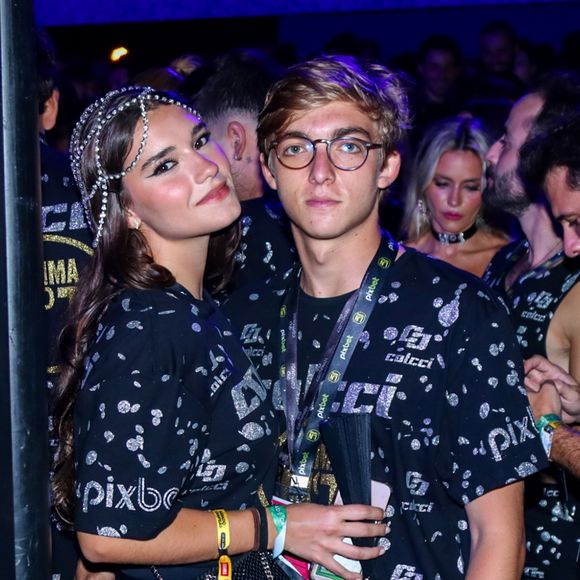 Joaquim Huck namora a estudante Manoela Esteves há quatro anos