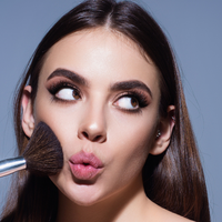 Maquiagem de mulher rica! Conheça a Sisley, marca criada pela aristocracia francesa que produz cosméticos refinados e de alta qualidade
