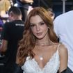 De camisola? Giovanna Lancellotti surge com vestido estilo lingerie em sorteio dos desfiles do grupo especial para o Carnaval 2026
