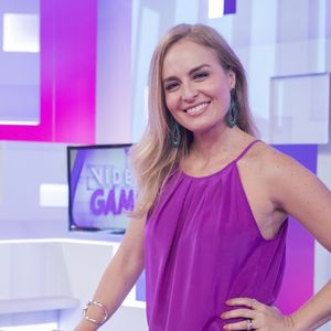 Angélica negou que tivesse curtido um comentário com críticas à Duda Guerra. Ela afirma que foi um erro da equipe que cuida de suas redes sociais, na tentativa de conter a polêmica