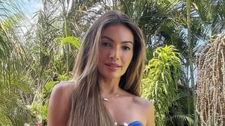 Cadê a Patrícia Poeta? Fora do 'Encontro', apresentadora posa de biquíni e saia na web e Globo explica afastamento ao vivo