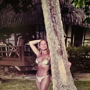 Fotos de Vera Fischer mostraram o corpão natural da atriz quanto tinha 53 anos