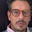 João Vicente, o Renato de 'Vale Tudo', expõe 'flerte' de cantor internacional famoso: 'Se eu tivesse que pegar um homem...'