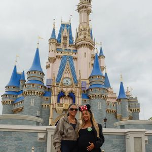 Ludmilla e Brunna Gonçalves optaram pelo parto no exterior: Zuri nasceu nesta terça (14)