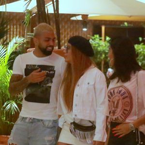 Gabigol e Rafaella Santos namoram desde 2017 e já tiveram várias idas e vindas na relação