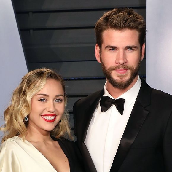 Quando Miley Cyrus casou, em 2008, a famosa também usou um vestido de noiva desta famosa grife. Que luxo!